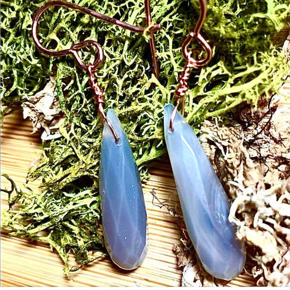 Jewel Design by Grace Jewelry - COPY - Calcedony Blue/Gray faceted Tear drop